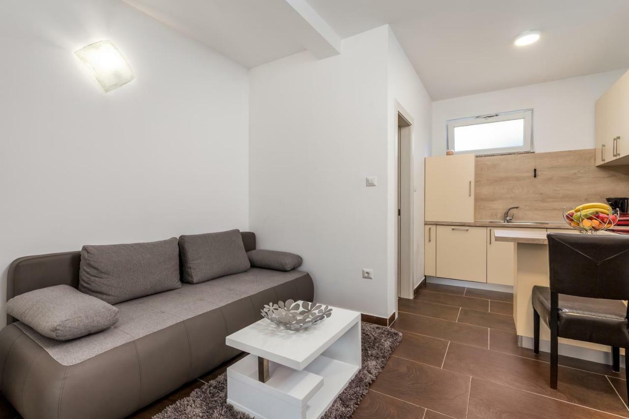 Ferienwohnung klein aber fein Rijeka Exterior foto
