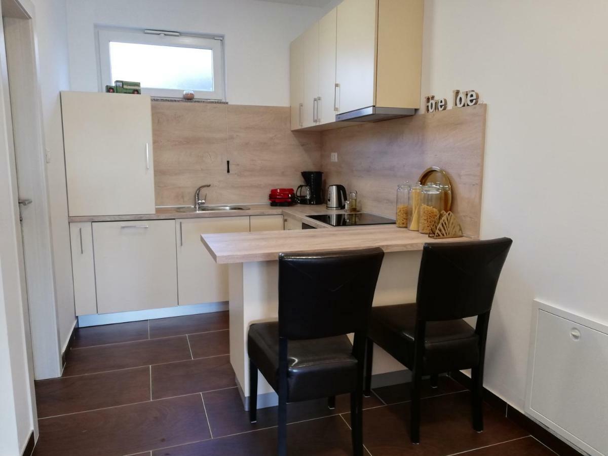 Ferienwohnung klein aber fein Rijeka Exterior foto